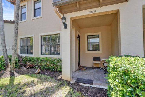 Townhouse in Sunrise, Florida 3 bedrooms, 143.63 sq.m. № 2076104 - photo 13