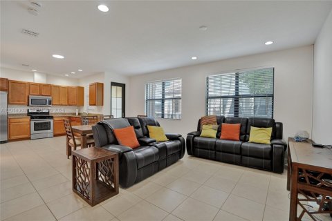 Townhouse in Sunrise, Florida 3 bedrooms, 143.63 sq.m. № 2076104 - photo 29