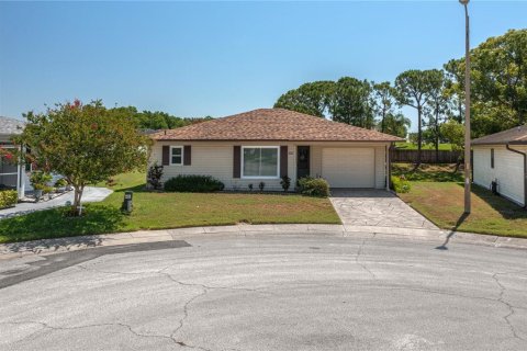 House in Lakeland, Florida 2 bedrooms, 97.08 sq.m. № 1735439 - photo 1