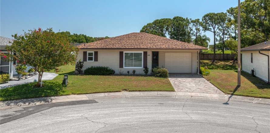 House in Lakeland, Florida 2 bedrooms, 97.08 sq.m. № 1735439