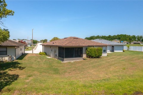 House in Lakeland, Florida 2 bedrooms, 97.08 sq.m. № 1735439 - photo 4