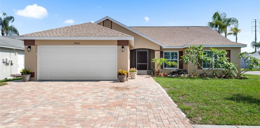 Villa ou maison à New Port Richey, Floride 3 chambres, 146.6 m2 № 1773686
