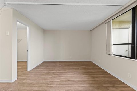 Condominio en venta en Clearwater, Florida, 3 habitaciones, 52.49 m2 № 2097809 - foto 6