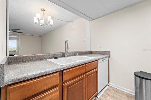 Condominio en venta en Clearwater, Florida, 3 habitaciones, 52.49 m2 № 2097809 - foto 11