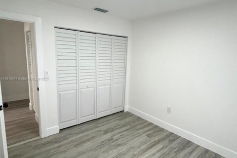 Casa en venta en Homestead, Florida, 3 dormitorios, 123.1 m2 № 1970959 - foto 22