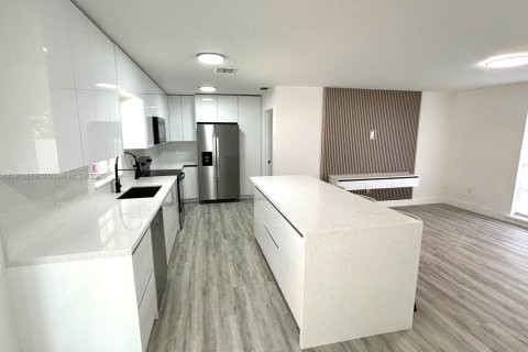 Casa en venta en Homestead, Florida, 3 dormitorios, 123.1 m2 № 1970959 - foto 12