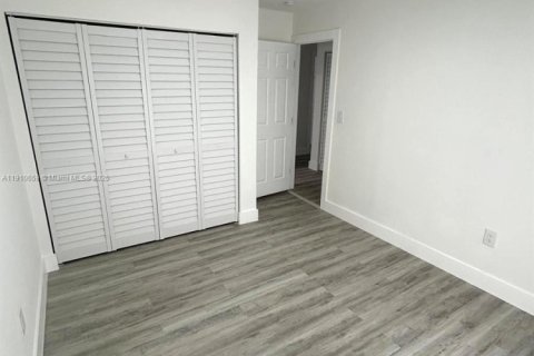 Casa en venta en Homestead, Florida, 3 dormitorios, 123.1 m2 № 1970959 - foto 24