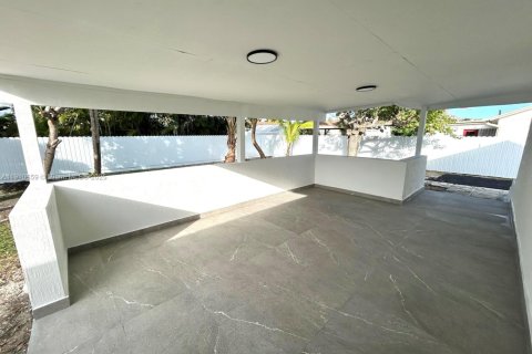 Casa en venta en Homestead, Florida, 3 dormitorios, 123.1 m2 № 1970959 - foto 29