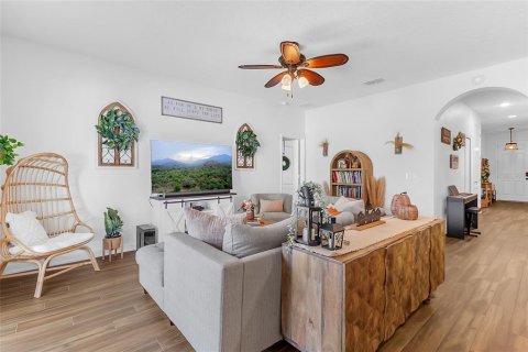 Villa ou maison à vendre à DeLand, Floride: 4 chambres, 169.55 m2 № 2339324 - photo 8