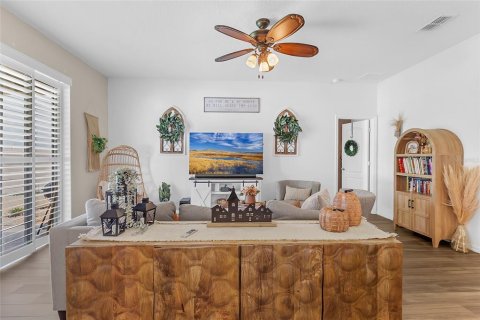 Villa ou maison à vendre à DeLand, Floride: 4 chambres, 169.55 m2 № 2339324 - photo 10