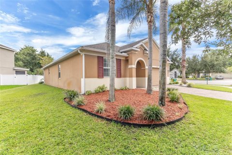 Villa ou maison à vendre à DeLand, Floride: 4 chambres, 169.55 m2 № 2339324 - photo 5