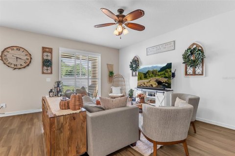 Villa ou maison à vendre à DeLand, Floride: 4 chambres, 169.55 m2 № 2339324 - photo 9