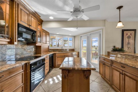 Villa ou maison à vendre à Punta Gorda, Floride: 3 chambres, 326.46 m2 № 2390866 - photo 17