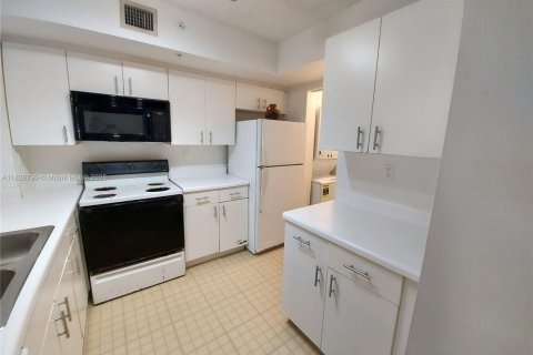 Condo in Davie, Florida, 2 bedrooms  № 1796988 - photo 19