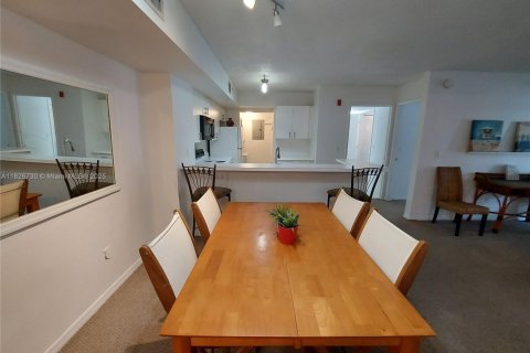 Condo in Davie, Florida, 2 bedrooms  № 1796988 - photo 7