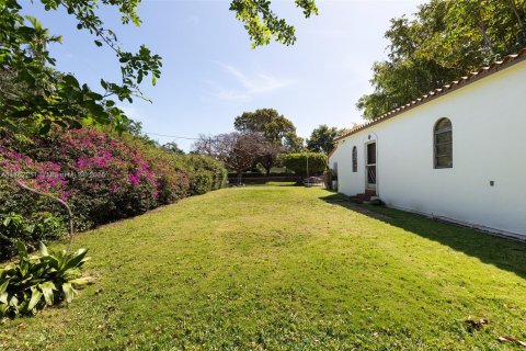 Купить виллу или дом в Майами-Шорс, Флорида 4 спальни, 266.26м2, № 1985374 - фото 9