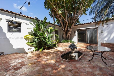 Купить виллу или дом в Майами-Шорс, Флорида 4 спальни, 266.26м2, № 1985374 - фото 11