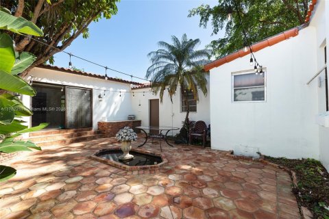 Купить виллу или дом в Майами-Шорс, Флорида 4 спальни, 266.26м2, № 1985374 - фото 10