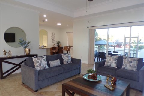 House in Port Charlotte, Florida 3 bedrooms, 195.19 sq.m. № 1733191 - photo 5