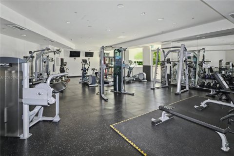 Condo in Miami, Florida, 2 bedrooms  № 2086345 - photo 30