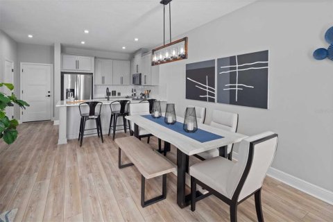Touwnhouse à vendre à Apopka, Floride: 3 chambres, 155.89 m2 № 1801976 - photo 6