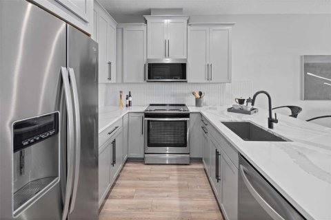 Touwnhouse à vendre à Apopka, Floride: 3 chambres, 155.89 m2 № 1801976 - photo 8