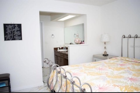 House in Lakeland, Florida 3 bedrooms, 132.29 sq.m. № 1900411 - photo 5