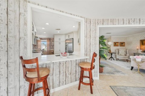 House in Apollo Beach, Florida 3 bedrooms, 157.1 sq.m. № 1734444 - photo 19