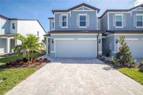 Touwnhouse à Saint Petersburg, Floride 3 chambres, 186.73 m2 № 2425713