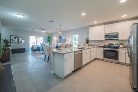 Villa ou maison à louer à Kissimmee, Floride: 4 chambres, 157.47 m2 № 2383973 - photo 9