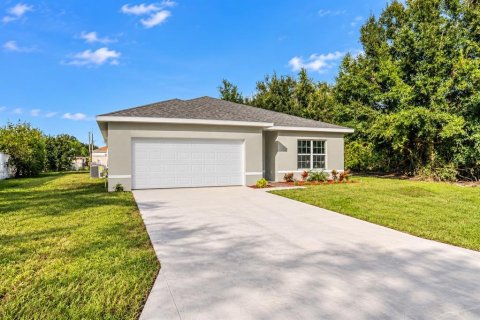 Villa ou maison à Kissimmee, Floride 4 chambres, 157.47 m2 № 2383973