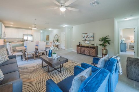 Villa ou maison à louer à Kissimmee, Floride: 4 chambres, 157.47 m2 № 2383973 - photo 4