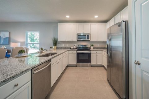 Villa ou maison à louer à Kissimmee, Floride: 4 chambres, 157.47 m2 № 2383973 - photo 13