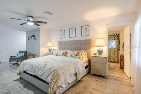 Villa ou maison à vendre à Lakeland, Floride: 4 chambres, 202.71 m2 № 2141992 - photo 25