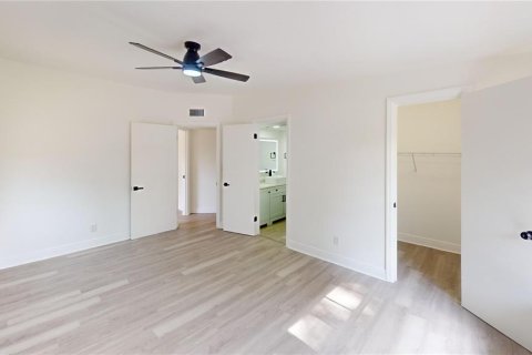 House in Orlando, Florida 3 bedrooms, 142.7 sq.m. № 1774977 - photo 8