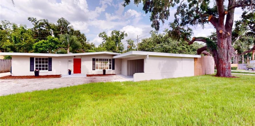House in Orlando, Florida 3 bedrooms, 142.7 sq.m. № 1774977