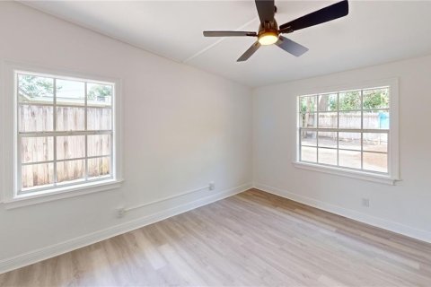 House in Orlando, Florida 3 bedrooms, 142.7 sq.m. № 1774977 - photo 11