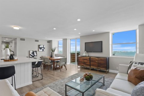 Condominio en venta en Tampa, Florida, 3 dormitorios, 140.65 m2 № 1539538 - foto 14