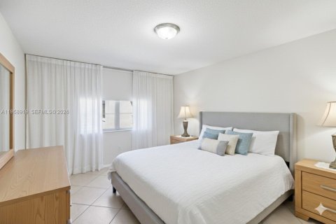 Copropriété à vendre à Lauderdale Lakes, Floride: 1 chambre, 65.5 m2 № 2021911 - photo 10