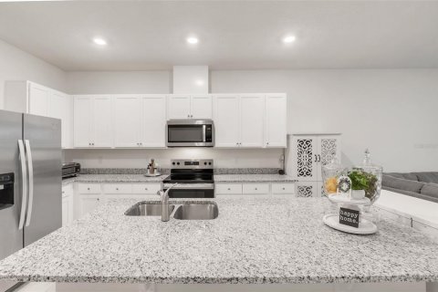 Touwnhouse à vendre à Howey-in-the-Hills, Floride: 3 chambres, 155.43 m2 № 2208472 - photo 13