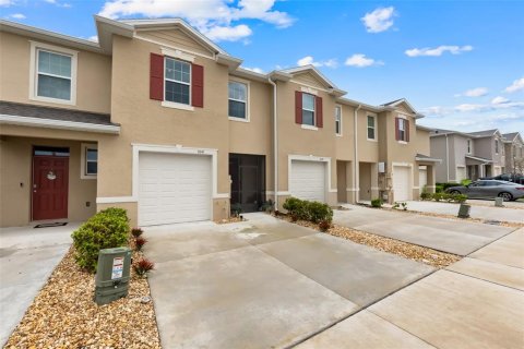 Touwnhouse à vendre à Howey-in-the-Hills, Floride: 3 chambres, 155.43 m2 № 2208472 - photo 2