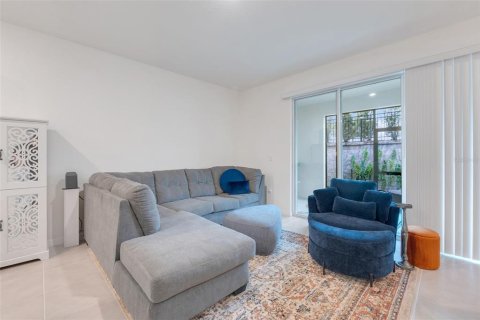 Touwnhouse à vendre à Howey-in-the-Hills, Floride: 3 chambres, 155.43 m2 № 2208472 - photo 15