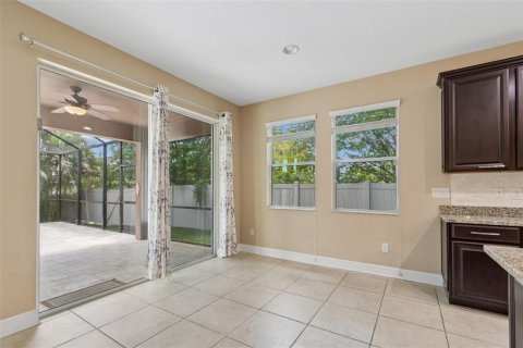 House in Pinellas Park, Florida 5 bedrooms, 287.9 sq.m. № 2151768 - photo 8
