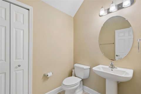 House in Pinellas Park, Florida 5 bedrooms, 287.9 sq.m. № 2151768 - photo 29
