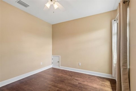 House in Pinellas Park, Florida 5 bedrooms, 287.9 sq.m. № 2151768 - photo 19