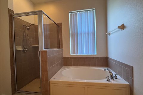 House in Seffner, Florida 3 bedrooms, 163.23 sq.m. № 2202876 - photo 22