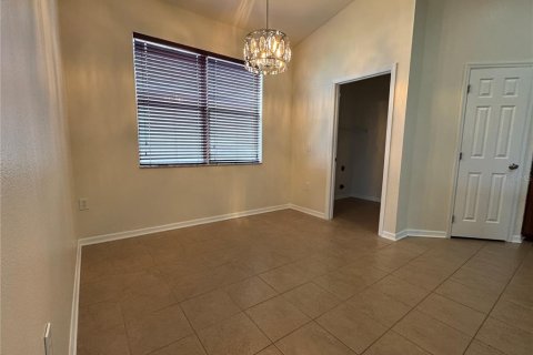 House in Seffner, Florida 3 bedrooms, 163.23 sq.m. № 2202876 - photo 16