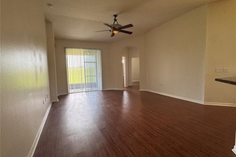 House in Seffner, Florida 3 bedrooms, 163.23 sq.m. № 2202876 - photo 5