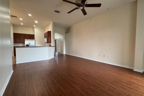 House in Seffner, Florida 3 bedrooms, 163.23 sq.m. № 2202876 - photo 9