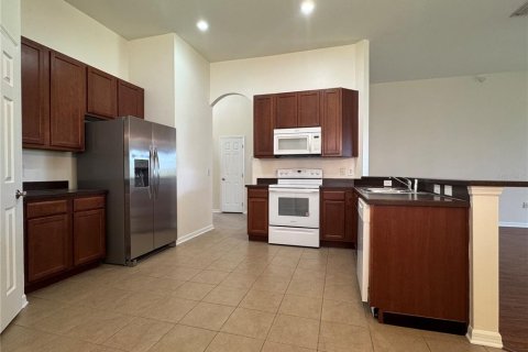 House in Seffner, Florida 3 bedrooms, 163.23 sq.m. № 2202876 - photo 10